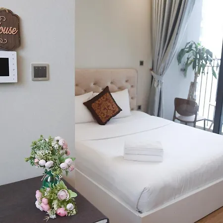 Rosee House -Luxury Apartment In Vinhomes Greenbay Hanoi Exterior photo